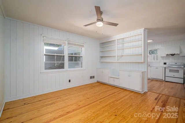 $249,900 | 722 Hillcrest Avenue, Gastonia, NC 28052