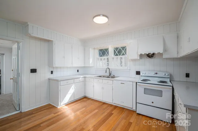 $249,900 | 722 Hillcrest Avenue, Gastonia, NC 28052