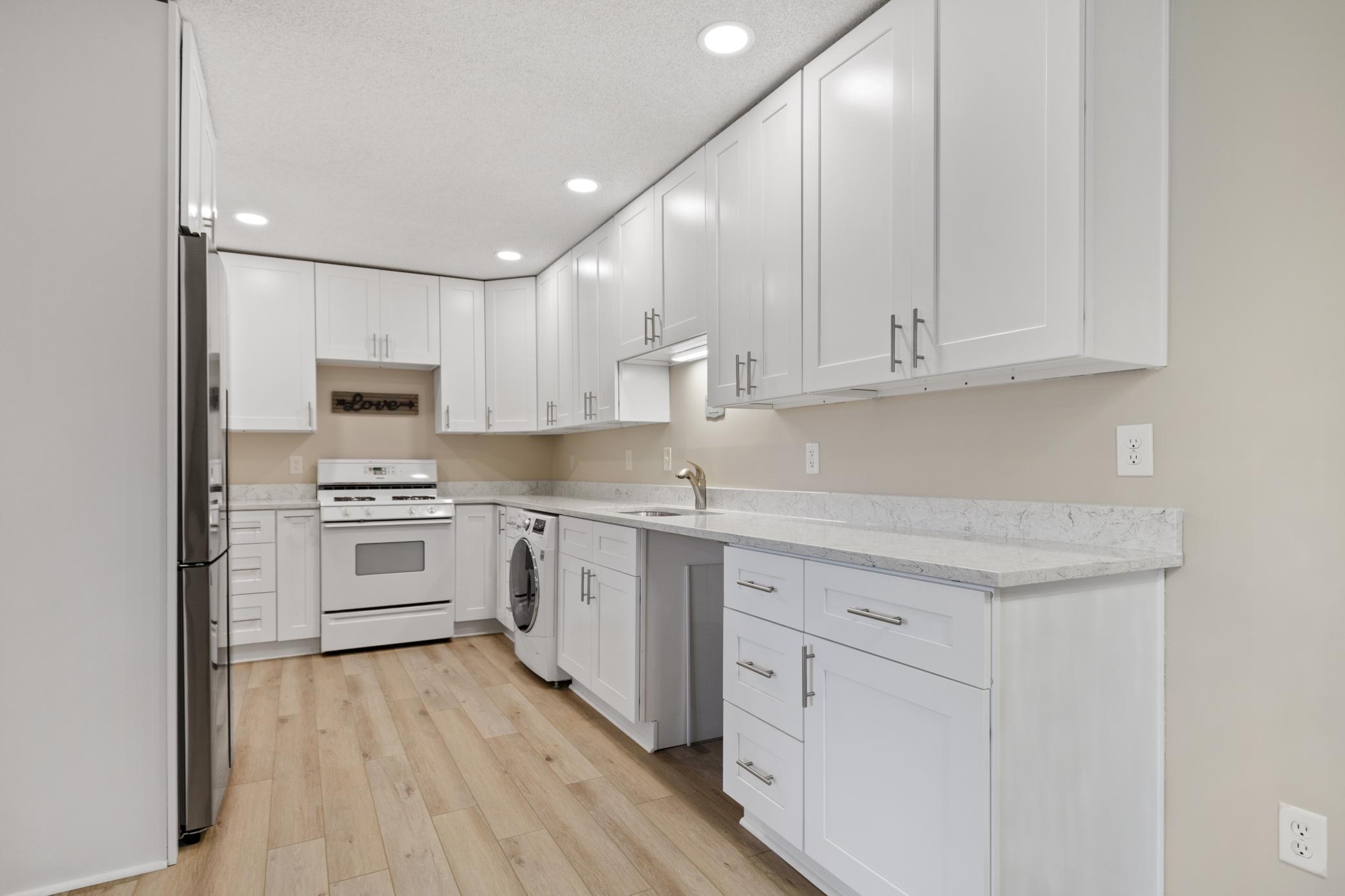 4010 Foss Road, Unit 204 St. Anthony, MN 55421 - Photo 7 of 20