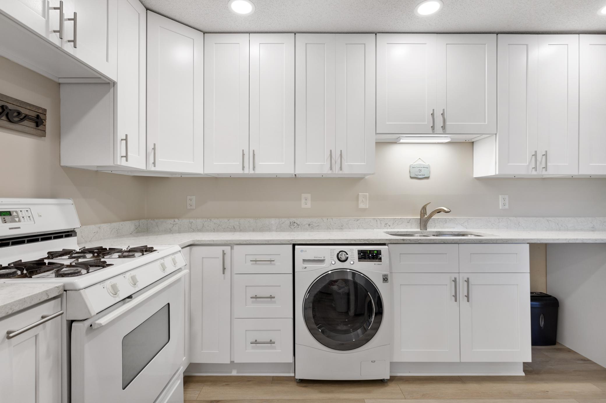 4010 Foss Road, Unit 204 St. Anthony, MN 55421 - Photo 8 of 20