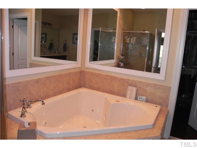 11575 Auldbury Way Raleigh, NC 27617 - Photo 15 of 23 Photo 15