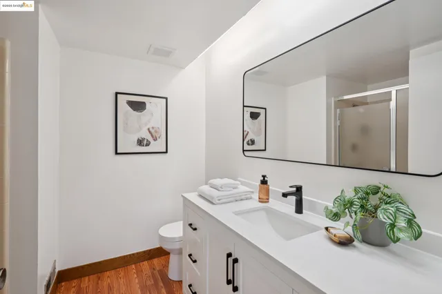 $1,395,000 | 5821 Cold Water Drive, Castro Valley, CA 94552