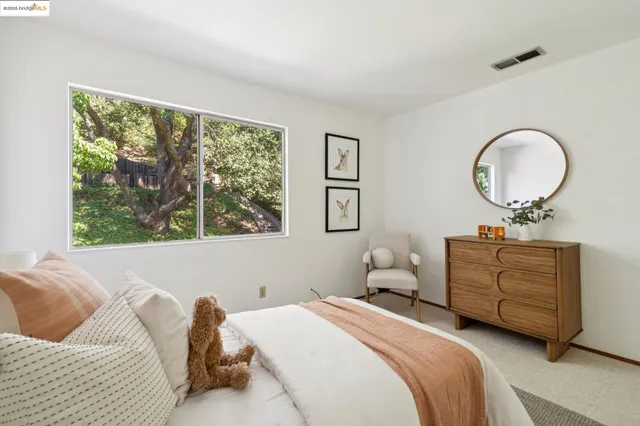 $1,395,000 | 5821 Cold Water Drive, Castro Valley, CA 94552