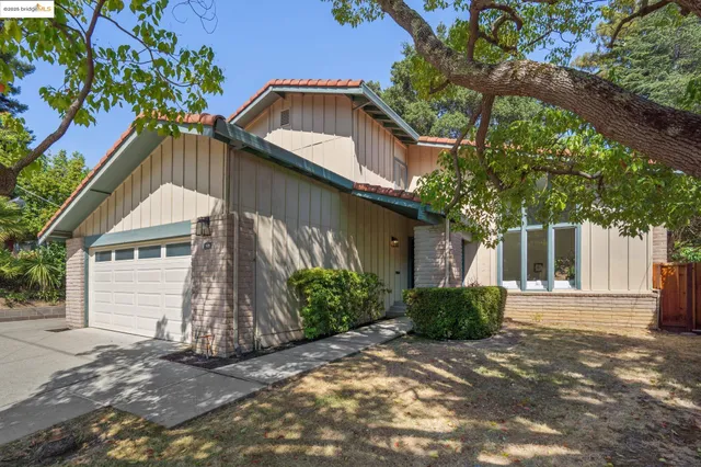 $1,395,000 | 5821 Cold Water Drive, Castro Valley, CA 94552