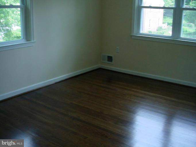 6814 Barnett Road Baltimore, MD 21239 - Photo 15 of 20 Bedroom #2