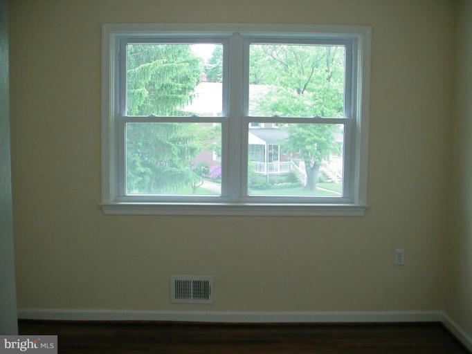 6814 Barnett Road Baltimore, MD 21239 - Photo 20 of 20 Bedroom #3