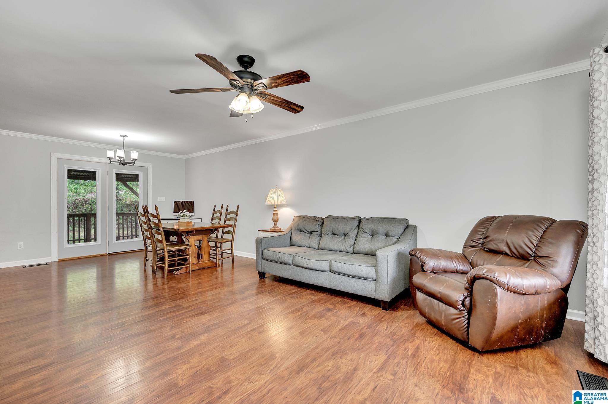 1435 Mountain Lake Road Warrior, AL 35180 - Photo 4 of 32