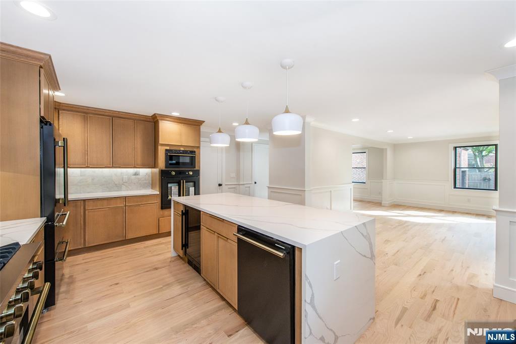 700 Ramapo Road Teaneck, NJ 07666 - Photo 15 of 41