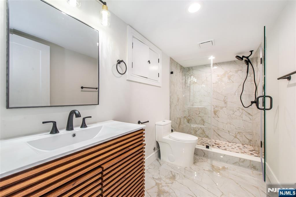 700 Ramapo Road Teaneck, NJ 07666 - Photo 33 of 41