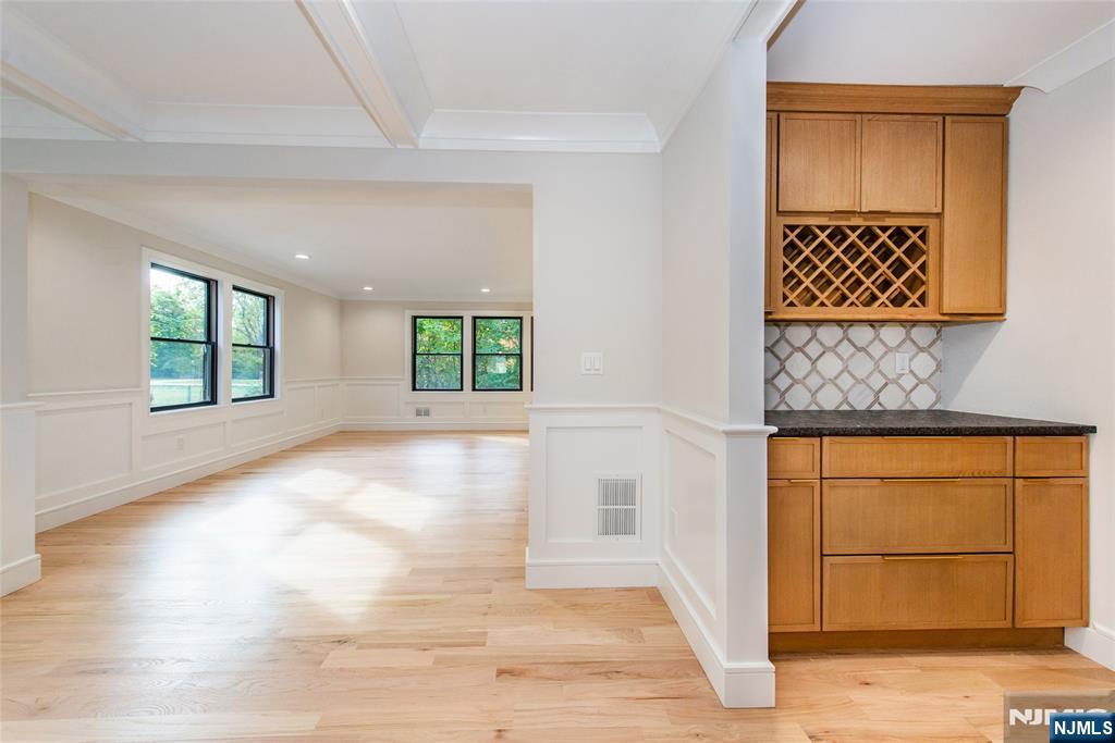 700 Ramapo Road Teaneck, NJ 07666 - Photo 6 of 41