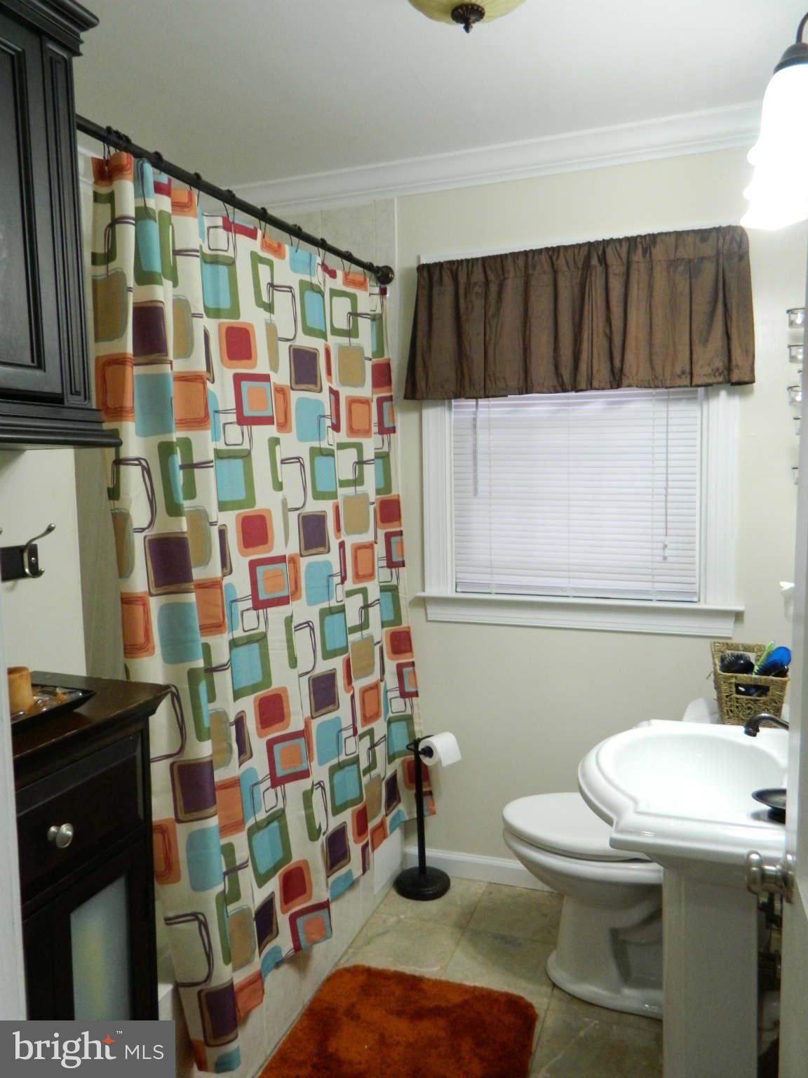 4209 Darnall Road Baltimore, MD 21236 - Photo 14 of 30 Main Level Full Bath