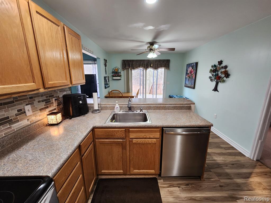 2174 Emerson Road Goodells, MI 48027 - Photo 16 of 37