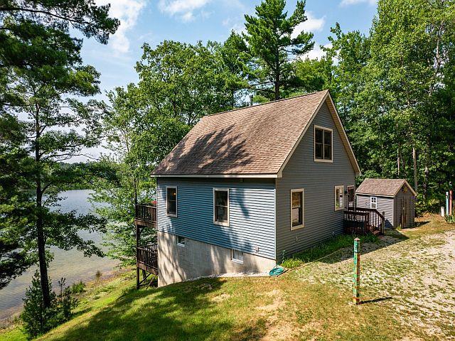 924 Rennie Lake Road Traverse City, MI 49696 - Photo 83 of 97 1892702-83.JPG