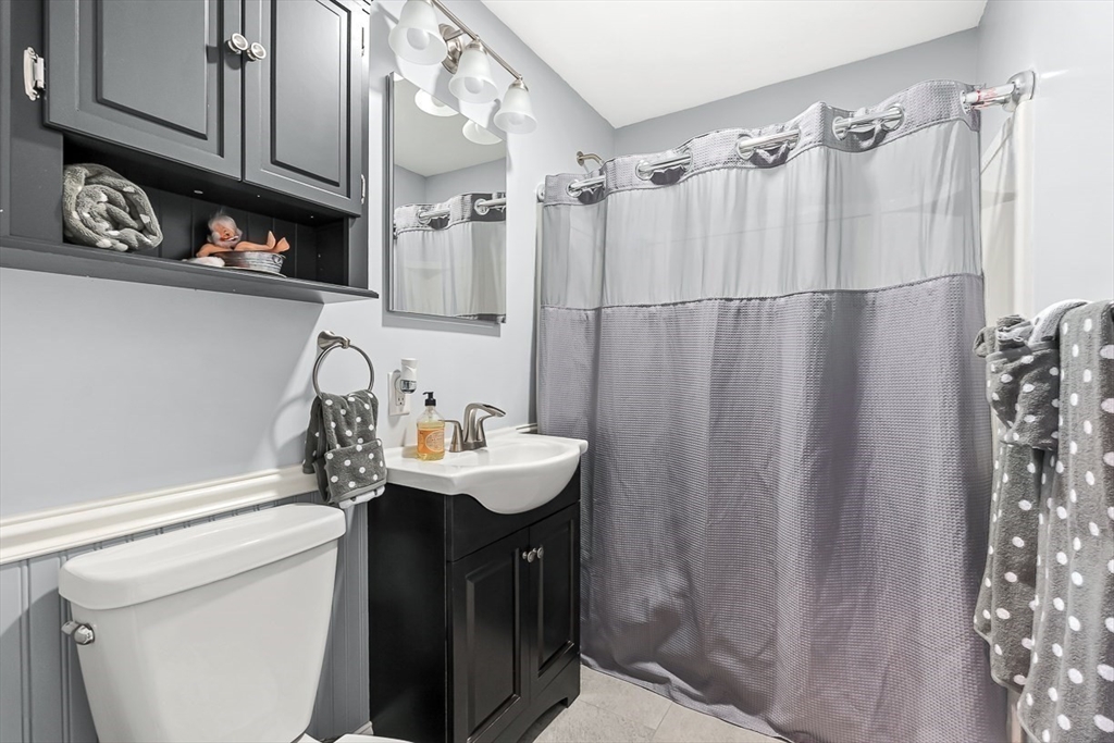 70-72 Windsor Road Medford, MA 02155 - Photo 19 of 36