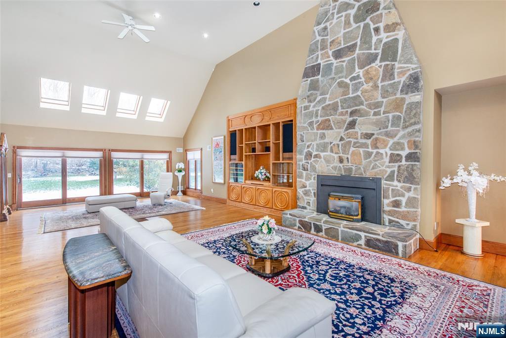 10 Sunny Lane Andover, NJ 07821 - Photo 13 of 34