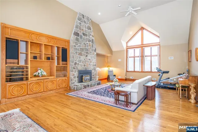 $1,125,000 | 10 Sunny Lane, Andover, NJ 07821