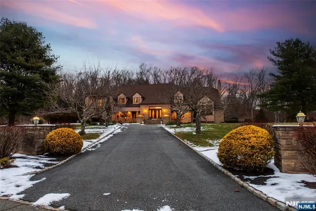 $1,125,000 | 10 Sunny Lane, Andover, NJ 07821