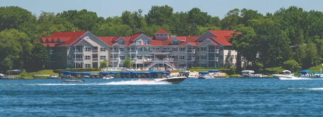 $134,900 | 1505 South Shore Drive, Unit 227, Delavan, WI 53115