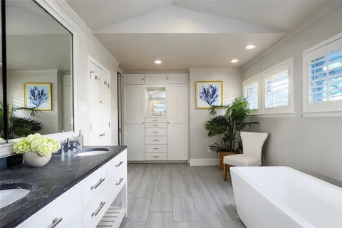 $1,749,000 | 5839 Meadow Crest Drive, Dallas, TX 75230