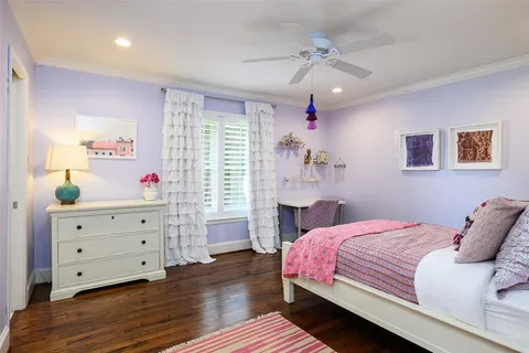 $1,749,000 | 5839 Meadow Crest Drive, Dallas, TX 75230