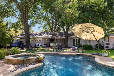 $1,749,000 | 5839 Meadow Crest Drive, Dallas, TX 75230