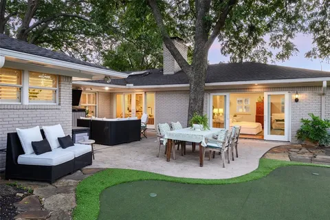 $1,749,000 | 5839 Meadow Crest Drive, Dallas, TX 75230