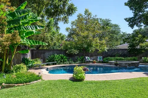 $1,749,000 | 5839 Meadow Crest Drive, Dallas, TX 75230