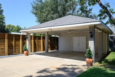 $1,749,000 | 5839 Meadow Crest Drive, Dallas, TX 75230