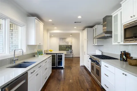 $1,749,000 | 5839 Meadow Crest Drive, Dallas, TX 75230