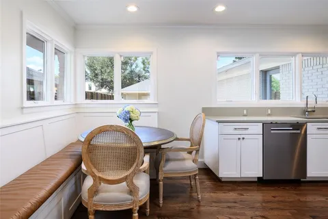 $1,749,000 | 5839 Meadow Crest Drive, Dallas, TX 75230