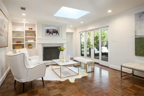 $1,749,000 | 5839 Meadow Crest Drive, Dallas, TX 75230