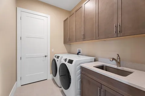 $1,115,000 | 8688 Southwest Cantante, Port St. Lucie, FL 34987