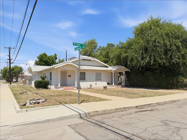 $339,900 | 200 Oregon Street, Bakersfield, CA 93305