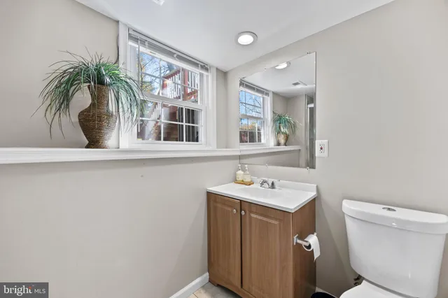 $460,000 | 8600 Temple Hill Road, Clinton, MD 20735