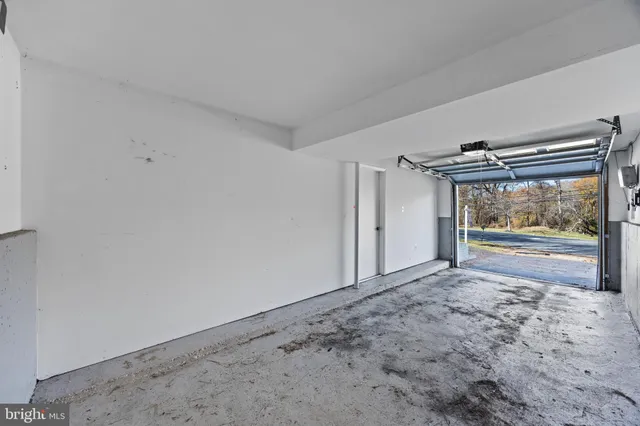 $460,000 | 8600 Temple Hill Road, Clinton, MD 20735