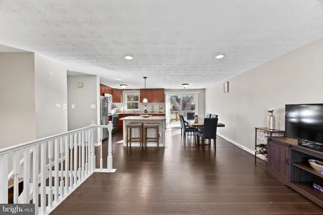 $460,000 | 8600 Temple Hill Road, Clinton, MD 20735