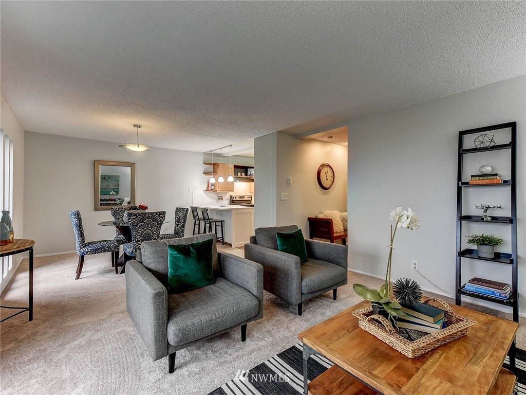 1425 South Puget Drive, Unit B3 Renton, WA 98055 - Photo 2 of 16