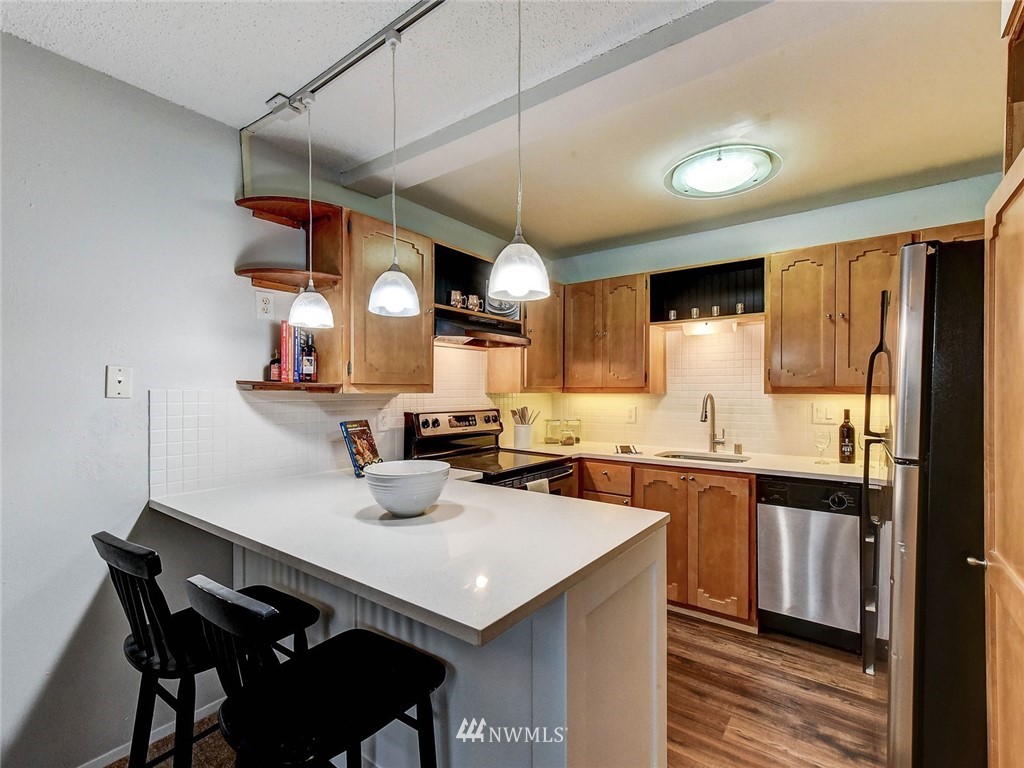 1425 South Puget Drive, Unit B3 Renton, WA 98055 - Photo 6 of 16