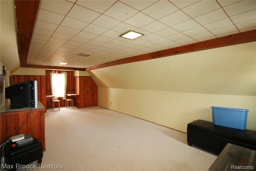 7 Amherst Road Pleasant Ridge, MI 48069 - Photo 27 of 30 Third Level Master Bedroom - Optional Family Room / Den