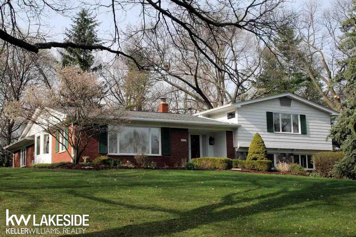 6106 Deguise Court Rochester Hills, MI 48306 - Photo 2 of 54