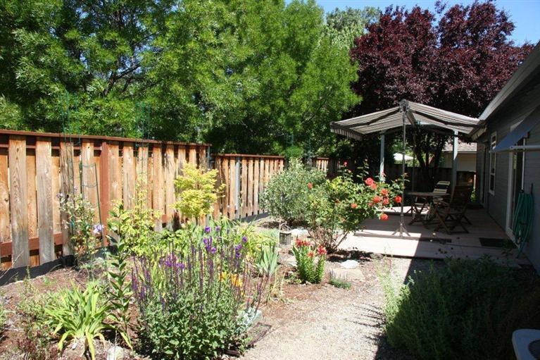 935 Cypress Point Loop Ashland, OR 97520 - Photo 28 of 35