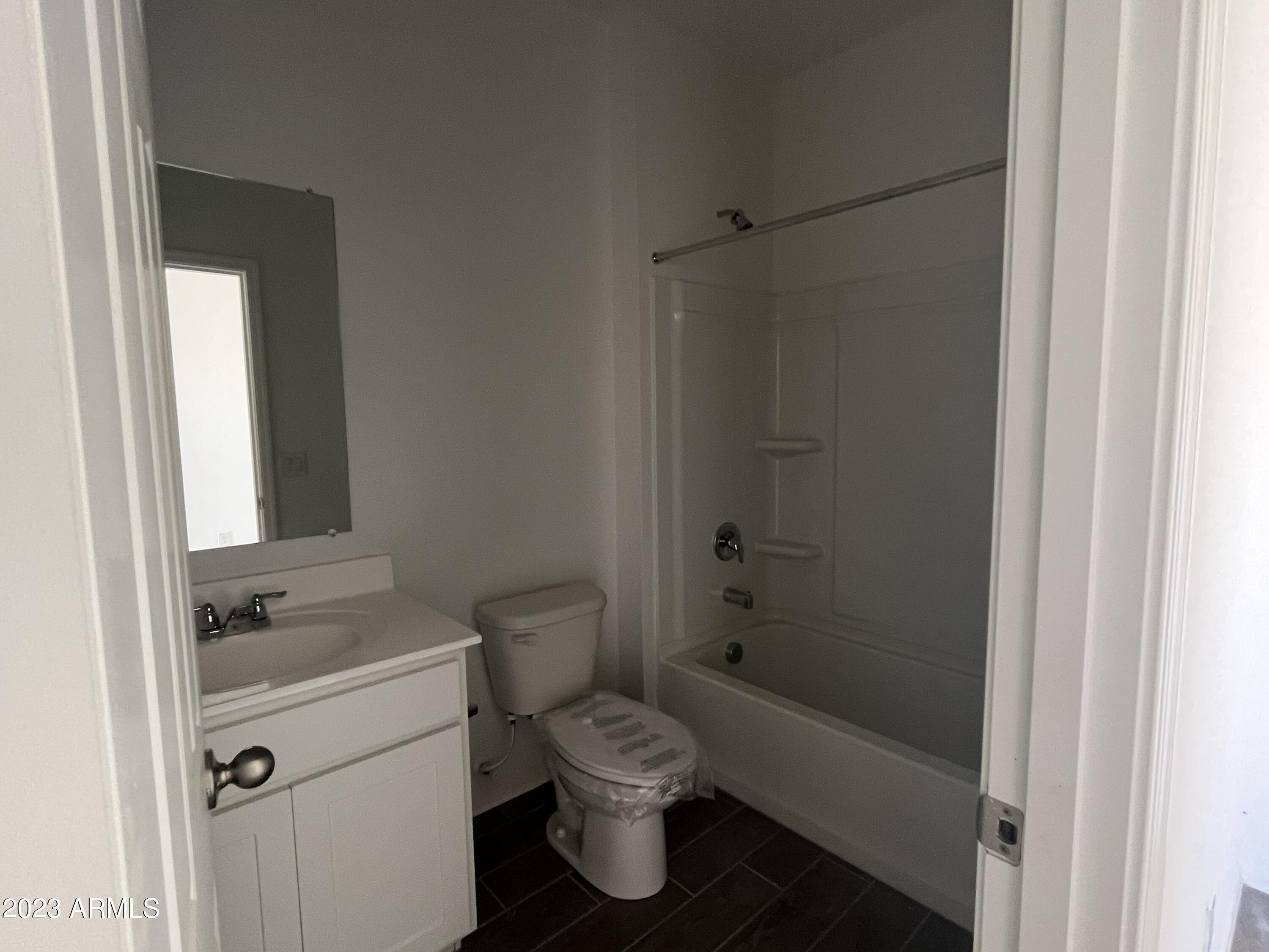 47874 West Moeller Road Maricopa, AZ 85139 - Photo 8 of 28 005 Bath 3