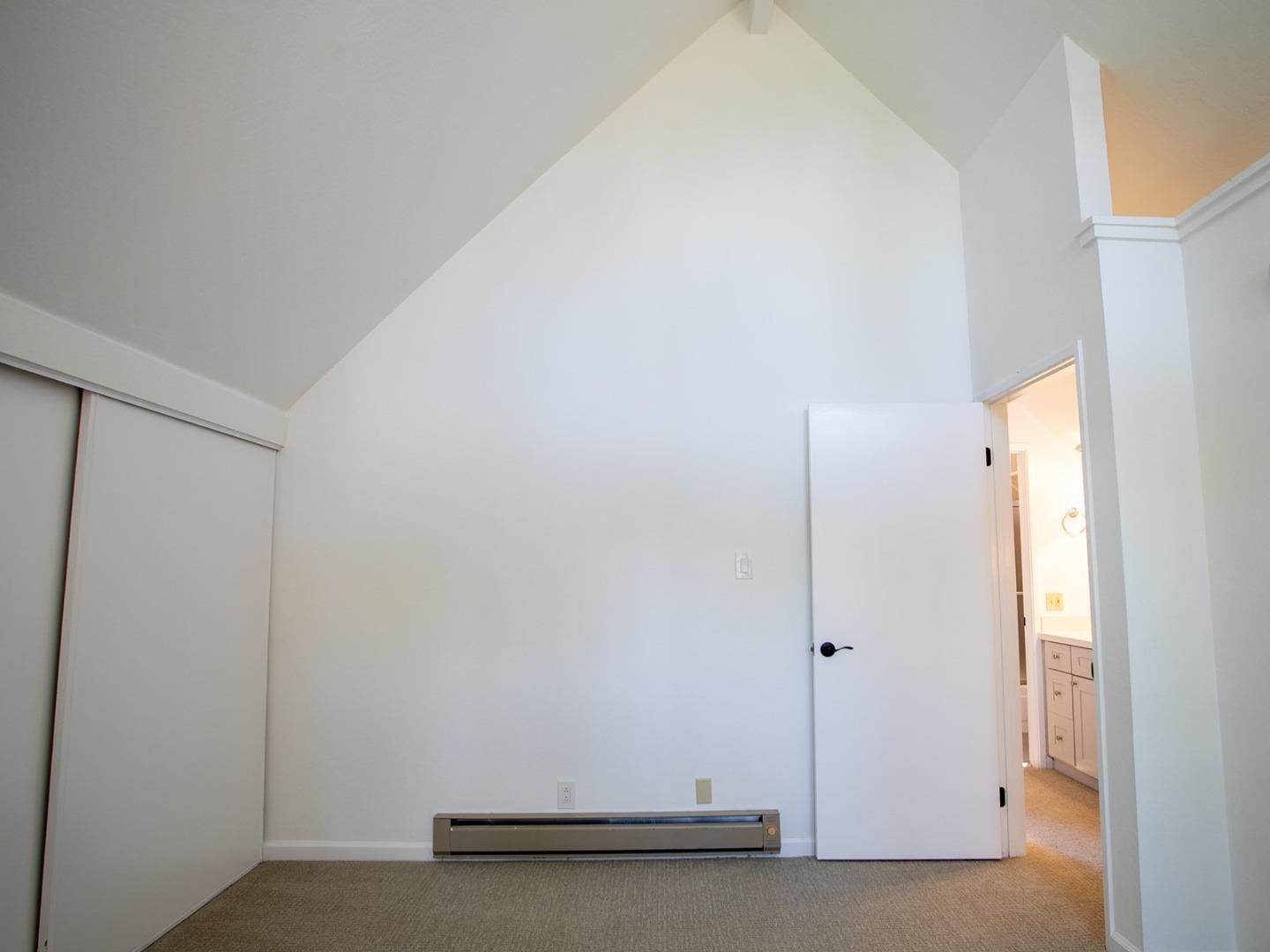 2536 West Middlefield Road Mountain View, CA 94043 - Photo 14 of 16