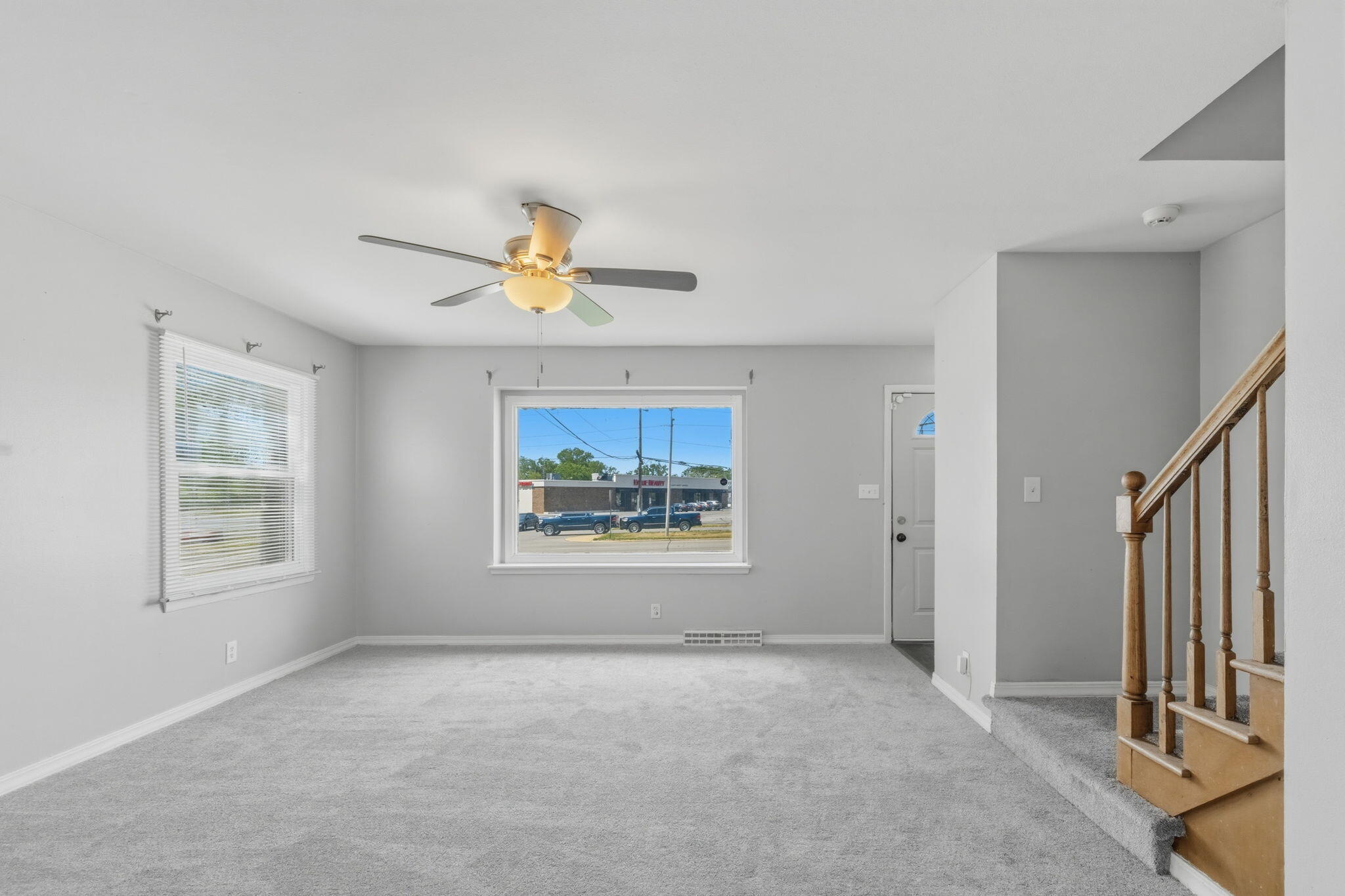 10501 West Silver Spring Drive Milwaukee, WI 53225 - Photo 7 of 57 33-web-or-mls-_DSC7969-HDR