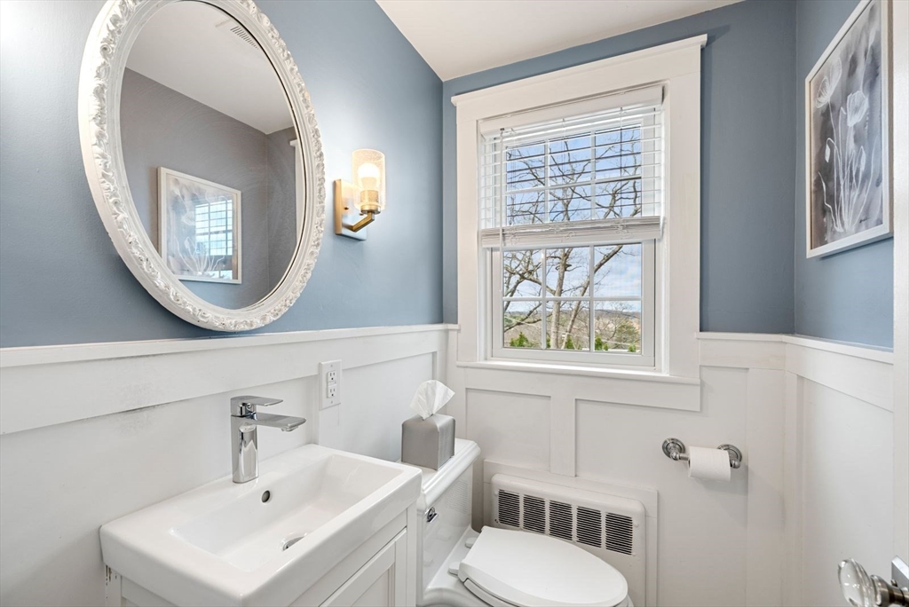 166 Hillcrest Road Needham, MA 02492 - Photo 22 of 41