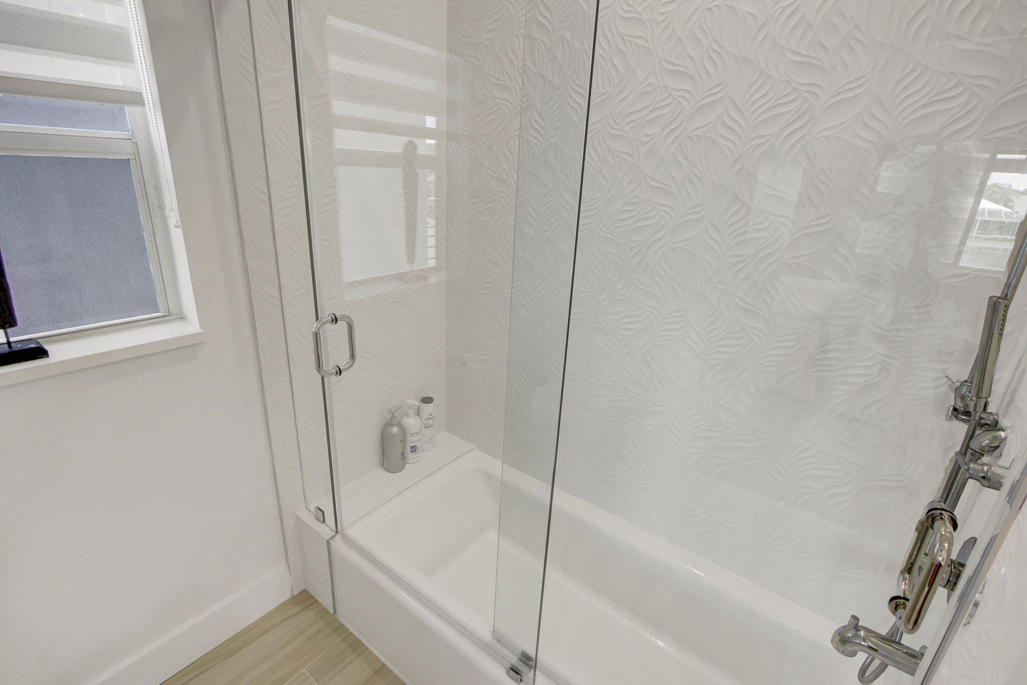 5463 Northwest 41st Terrace Boca Raton, FL 33496 - Photo 24 of 51 Bathroom for Bedroom 4 - 2