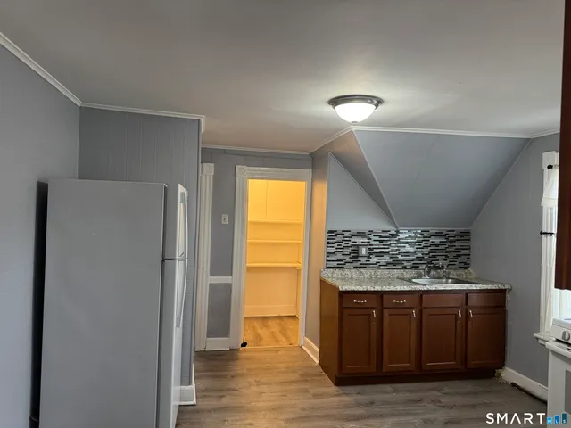 $1,350 | 274 Orange Street, Waterbury, CT 06704