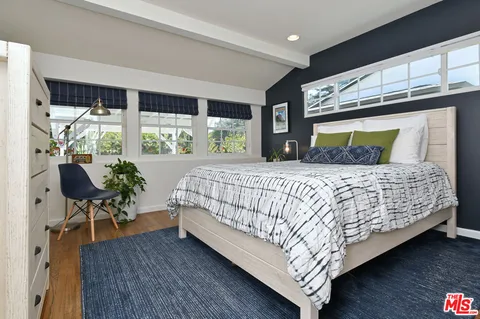 $1,599,000 | 13006 West Magnolia Boulevard, Sherman Oaks, CA 91423