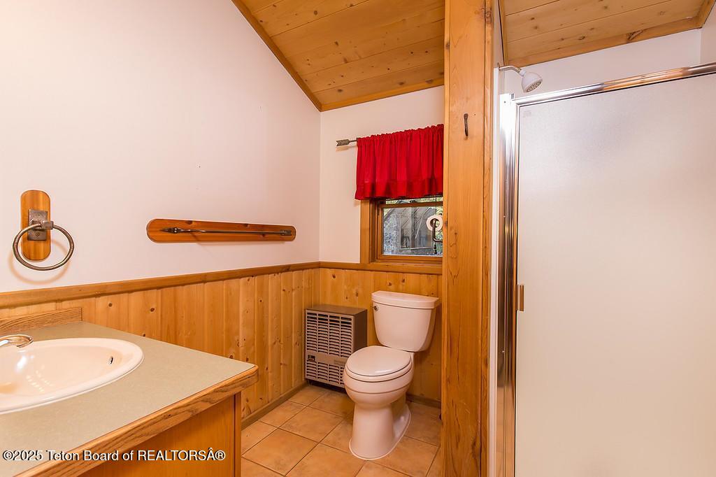 37258 Yaak River Road Troy, MT 59935 - Photo 25 of 74 25