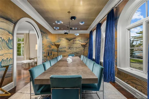 $9,950,000 | 106 Premium Point, New Rochelle, NY 10801